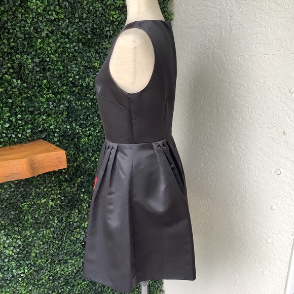 Cece by Cynthia Steffe Black Satin Red Rose Fit and Flare Cocktail Dress, Size 6 - Picture 4 of 15